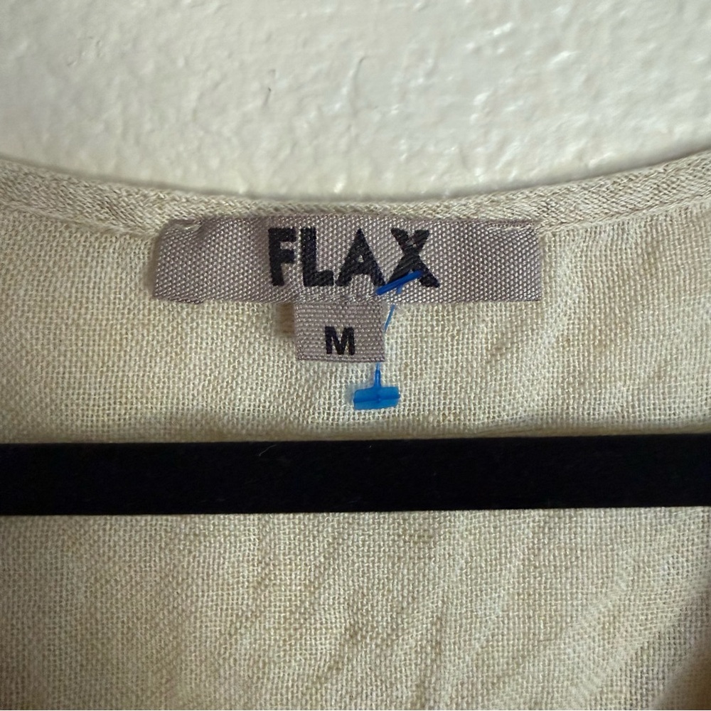 Flax Linen Sleeveless V-Neck Top in Natural - Picture 3 of 4